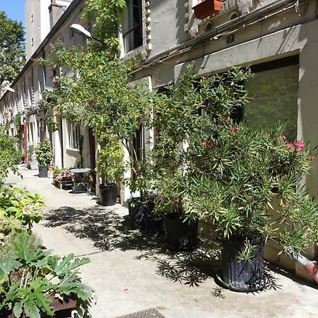 Cite Pilleux - Cozy Apartment In A Private Lane パリ エクステリア 写真