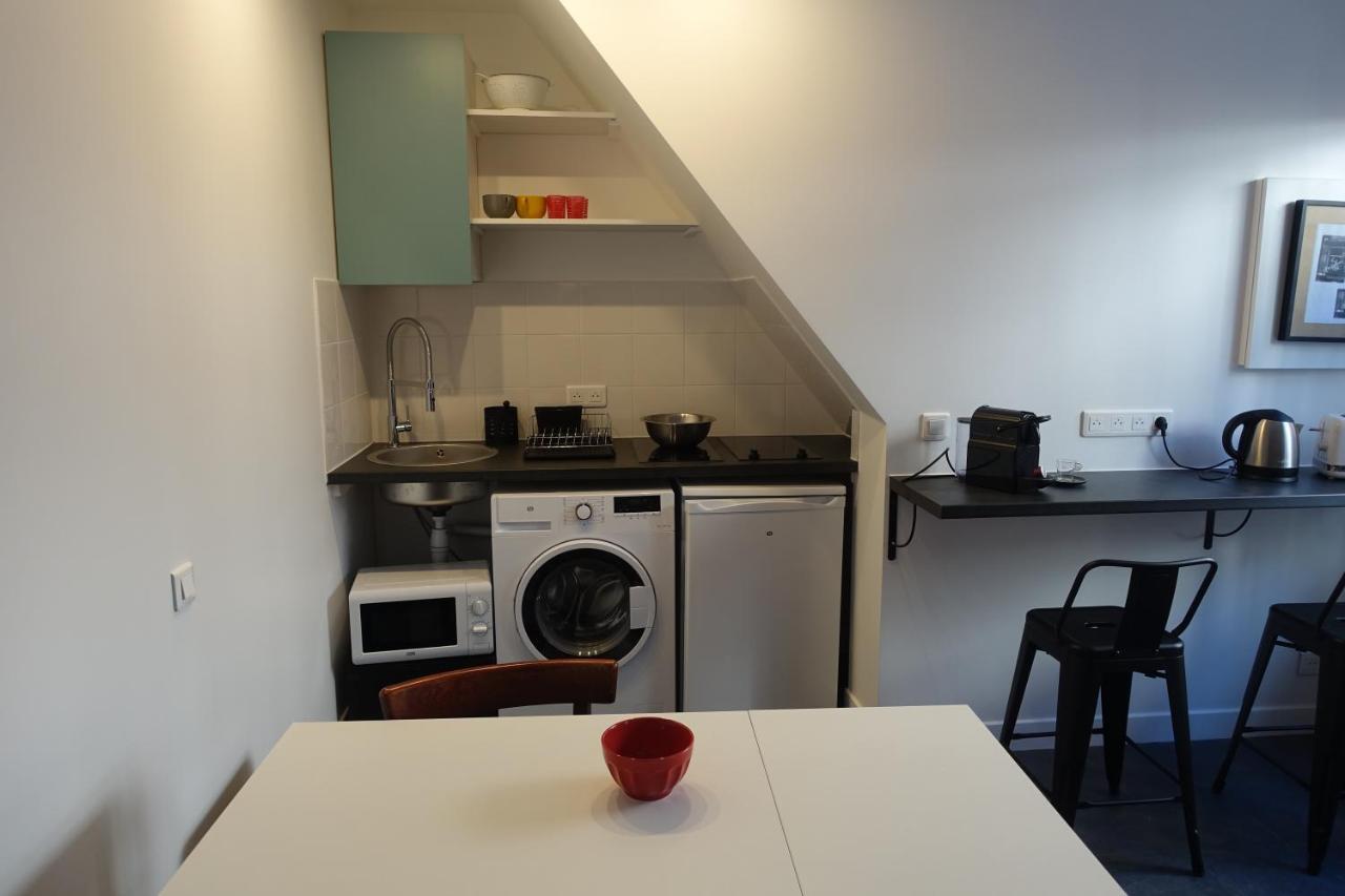 Cite Pilleux - Cozy Apartment In A Private Lane パリ エクステリア 写真